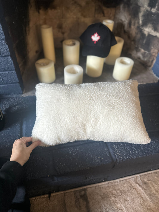 CANADA sherpa PILLOW